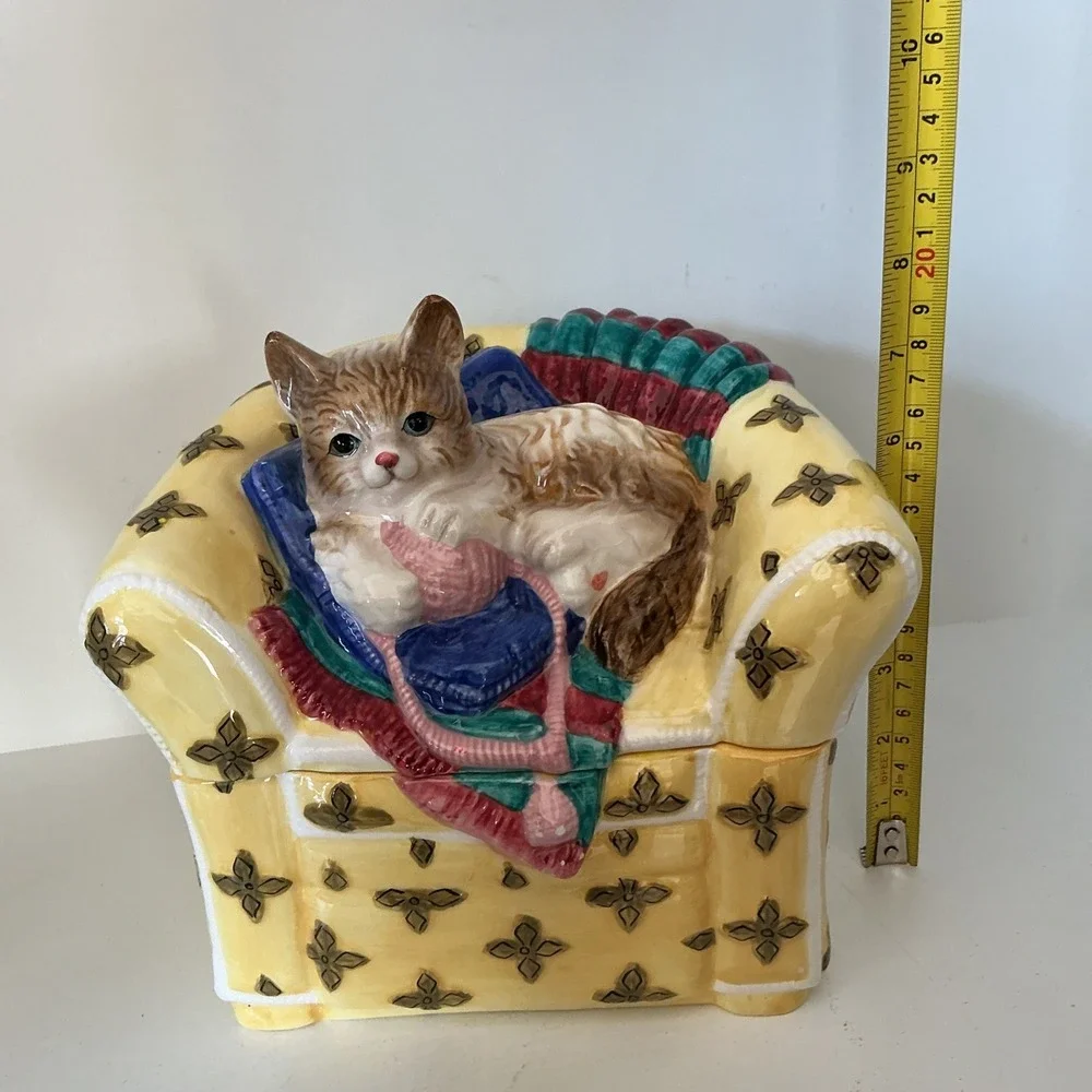 Vintage Persian Cat Seating On Overstuffed Chair Cookie Jar Grandma Cottagecore